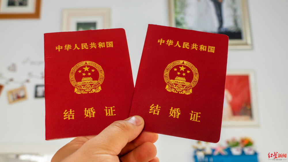 全国结婚登记创新低背后：多地结婚年龄上涨 专家称年轻人婚育正推迟