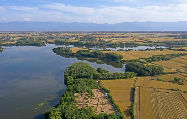 秦雍城发掘出春秋时期秦国大型建筑遗址 或为秦府库建筑遗址