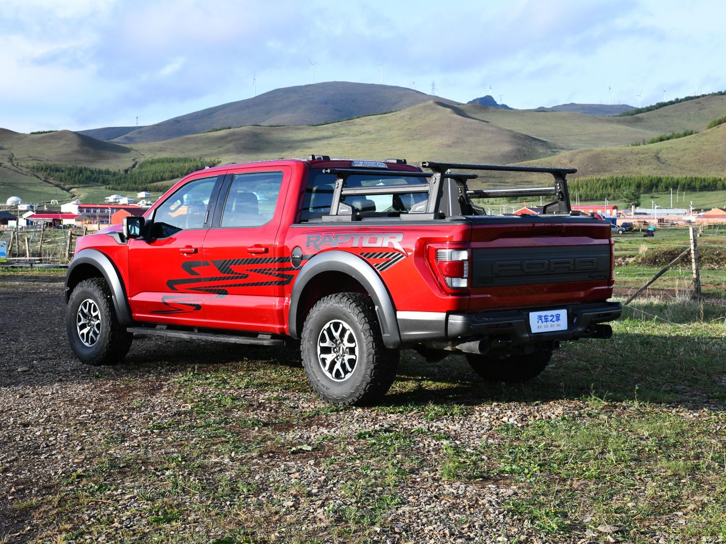 福特(进口) 福特F-150 2023款 3.5T 猛禽烈焰风暴特别版