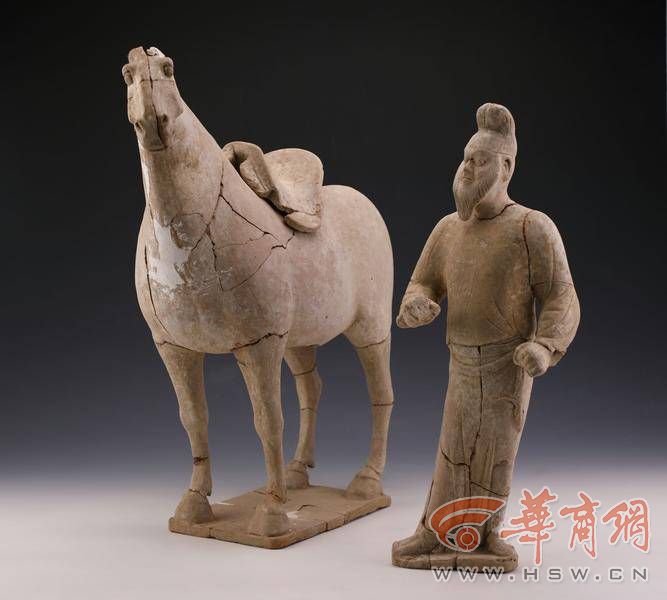 曹僧度墓胡人牵马俑组合（M198：9、23）.jpg