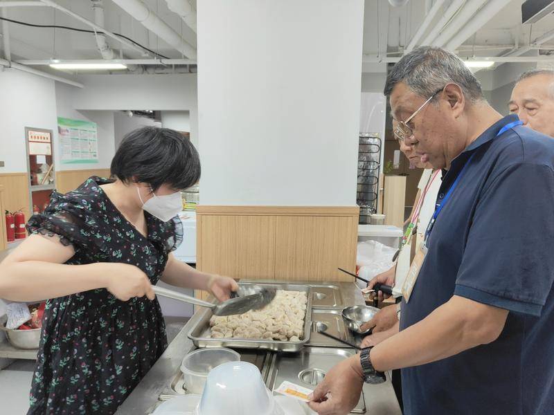 108坊故事|早餐3元、午餐10元...西安二十所社区老年餐厅开张