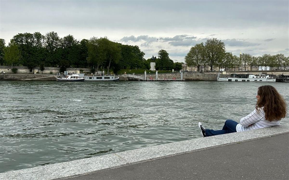 时隔100年巴黎将恢复塞纳河游泳 曾脏到法国人都不愿下水