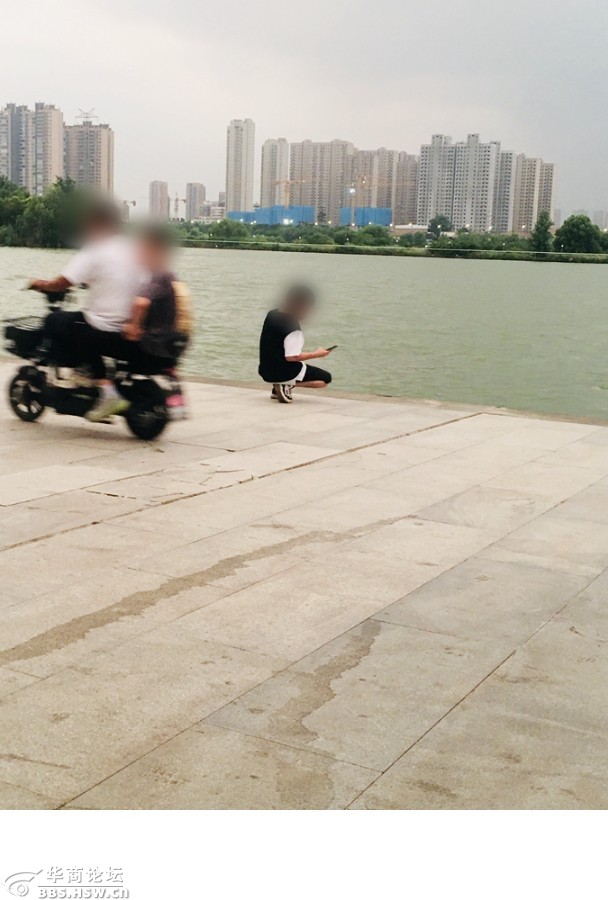 电动车驶入咸阳湖景区存在安全隐患 景区：正在加装“限行装置”并加强巡逻