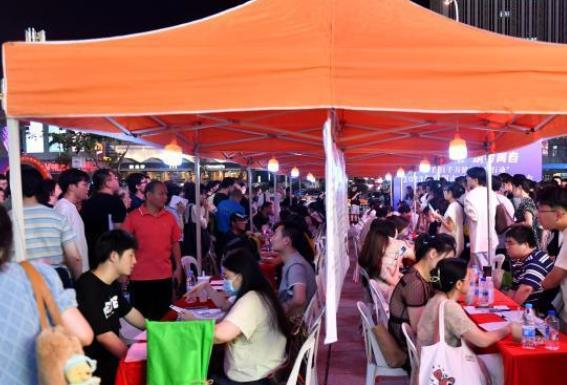 “北上广深”不香了？报告称大学生返乡就业比例上升