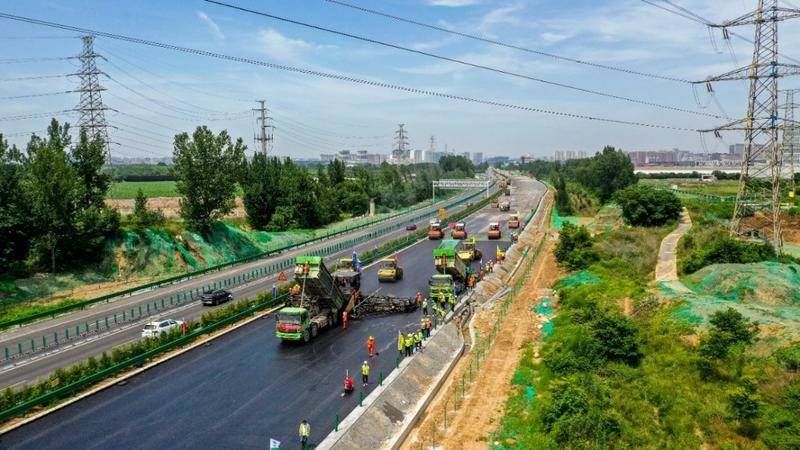 京昆高速改扩建项目渭河特大桥顺利合龙预计9月底全线建成通车