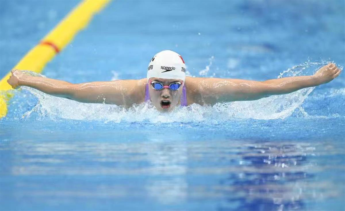 中国游泳队开启“破纪录模式” 两天打破8次纪录