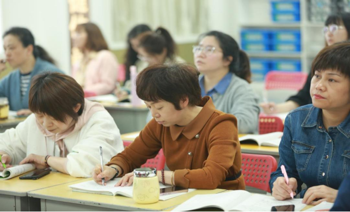 iQawcEndN0GjCPLl.png image.png